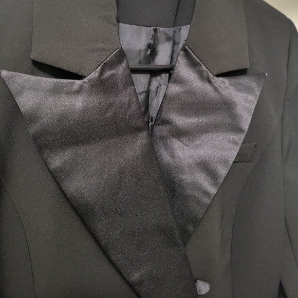 JustFab black women's small blazer - Picture 4 of 8